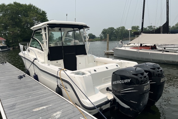 2013 Boston Whaler 28