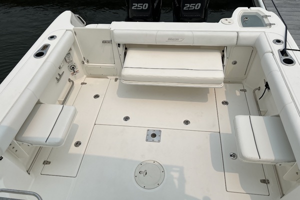2013 Boston Whaler 28