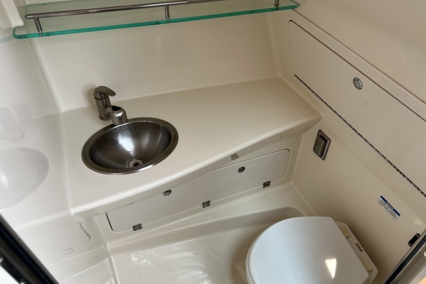 2013 Boston Whaler 28