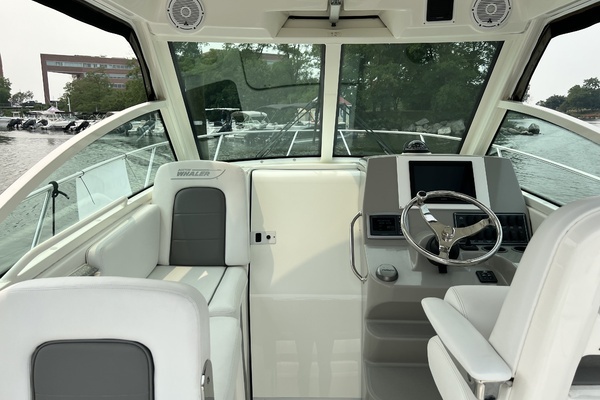 2013 Boston Whaler 28
