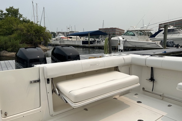 2013 Boston Whaler 28