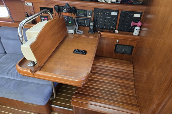 Chemistry 44ft Hunter Yacht For Sale