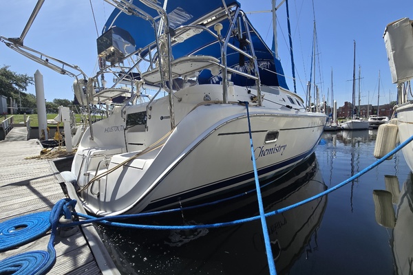 Chemistry 44ft Hunter Yacht For Sale