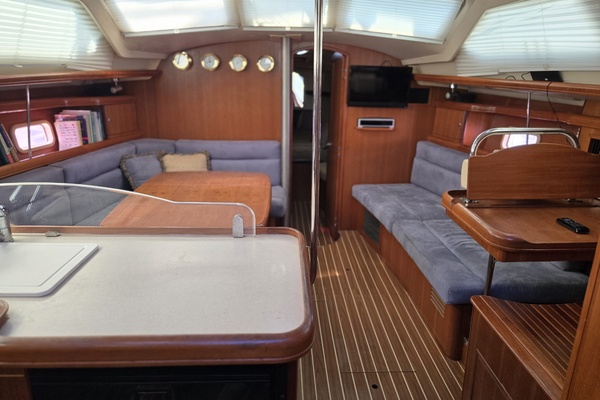Chemistry 44ft Hunter Yacht For Sale