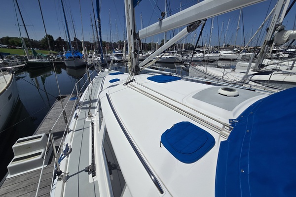 Chemistry 44ft Hunter Yacht For Sale