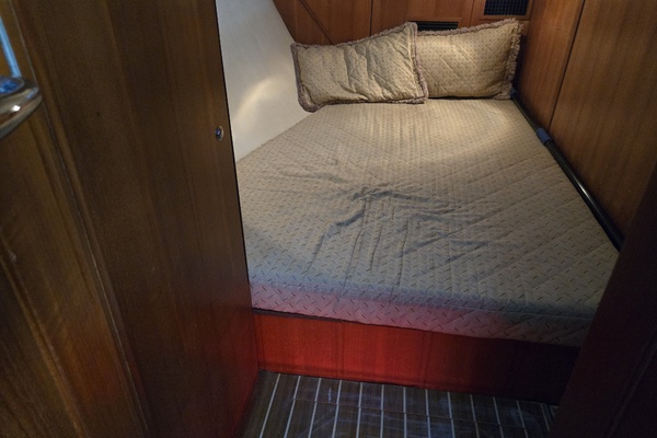 Chemistry 44ft Hunter Yacht For Sale