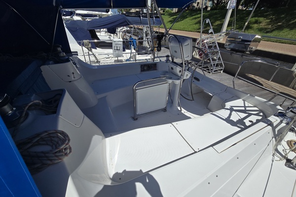 Chemistry 44ft Hunter Yacht For Sale