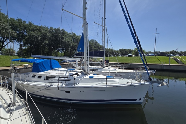 Chemistry 44ft Hunter Yacht For Sale