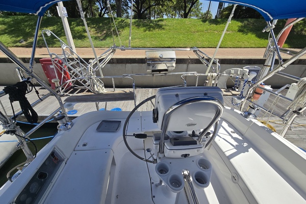 Chemistry 44ft Hunter Yacht For Sale