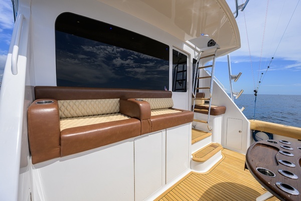 2002 Viking 61