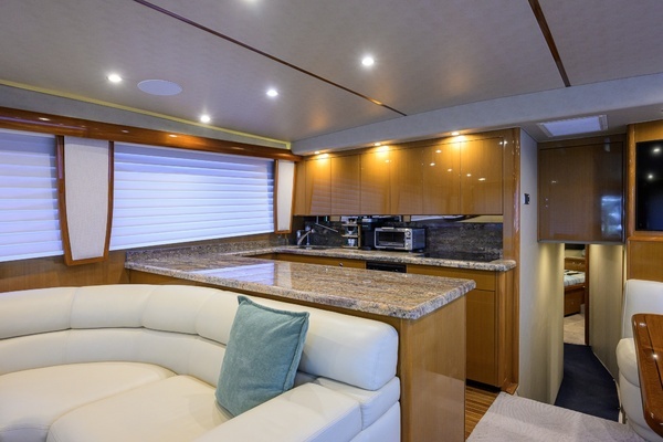 2002 Viking 61