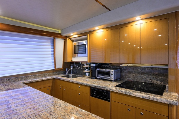 2002 Viking 61