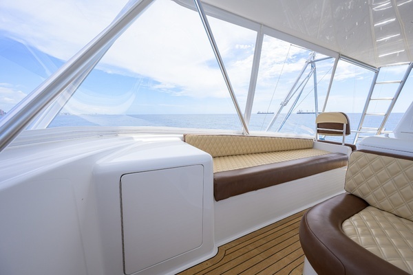 2002 Viking 61