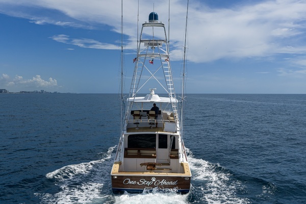 2002 Viking 61