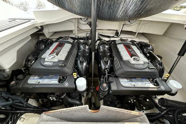 31ft Sea Ray Yacht For Sale