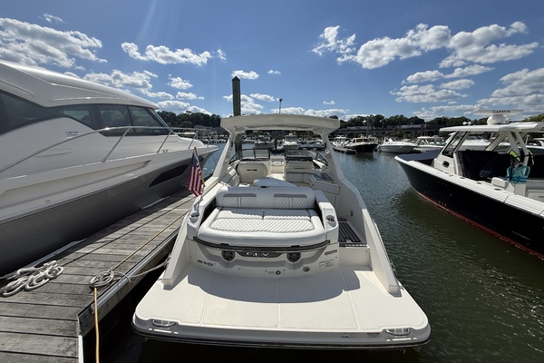 31ft Sea Ray Yacht For Sale