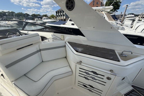 31ft Sea Ray Yacht For Sale