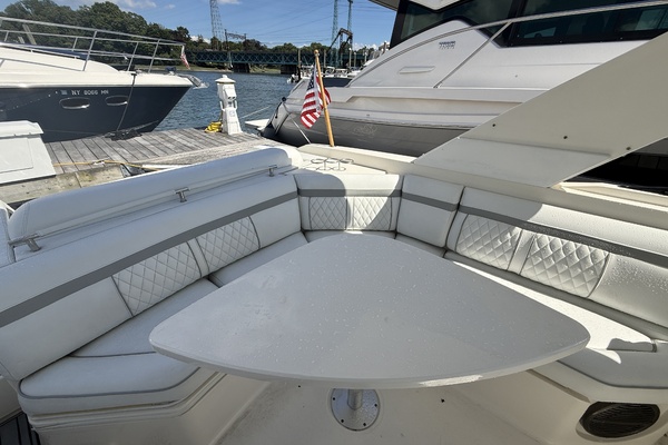 31ft Sea Ray Yacht For Sale