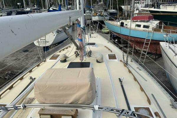 Caribbean Dream 45ft Morgan Yacht For Sale