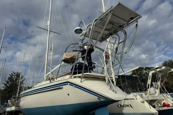 Caribbean Dream 45ft Morgan Yacht For Sale