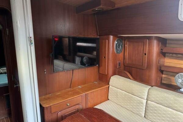Caribbean Dream 45ft Morgan Yacht For Sale