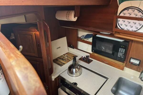 Caribbean Dream 45ft Morgan Yacht For Sale