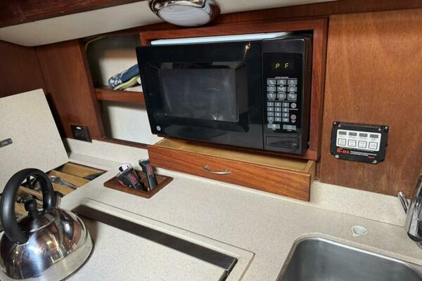Caribbean Dream 45ft Morgan Yacht For Sale