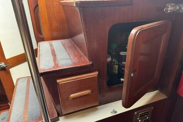 Caribbean Dream 45ft Morgan Yacht For Sale