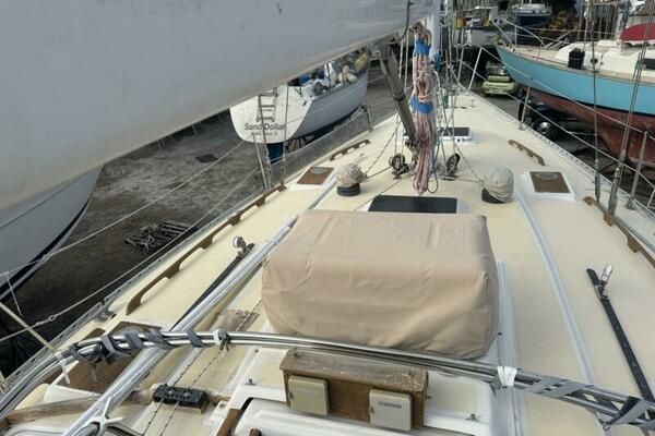 Caribbean Dream 45ft Morgan Yacht For Sale