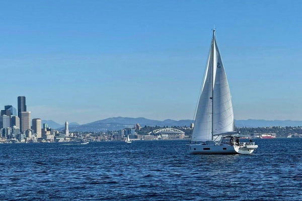 Run For The Roses 47ft Beneteau Yacht For Sale