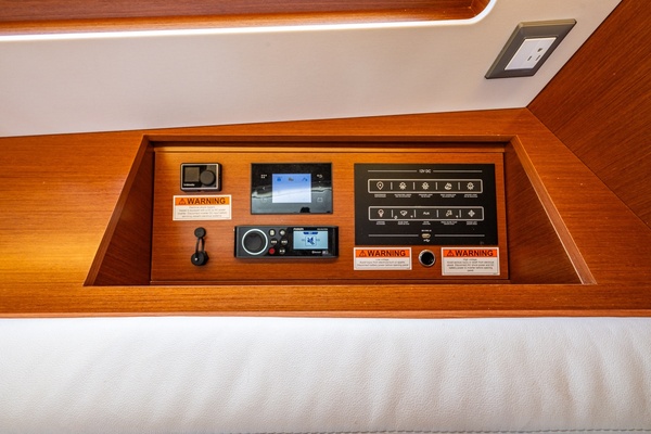 Run For The Roses 47ft Beneteau Yacht For Sale