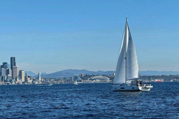 Photo of the 2019 Beneteau Oceanis 46.1 "Run For The Roses"