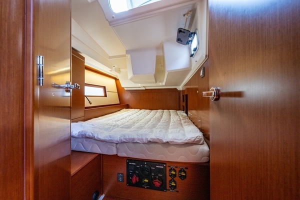 Beneteau Oceanis 46.1 Yacht For Sale