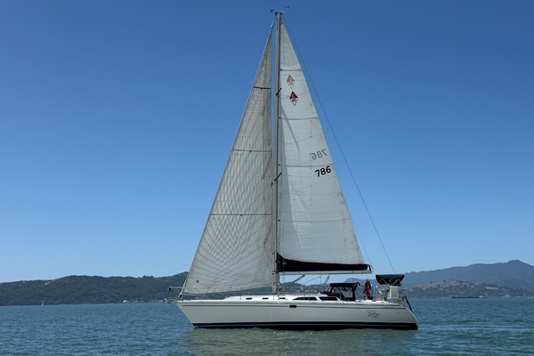 GLORY 42ft Catalina Yacht For Sale