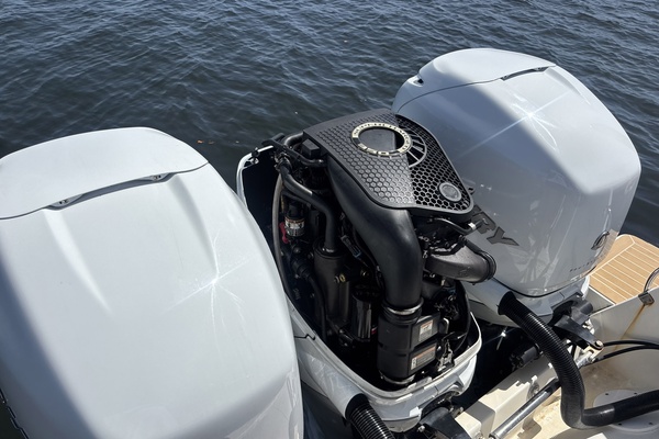 37ft Intrepid Yacht For Sale