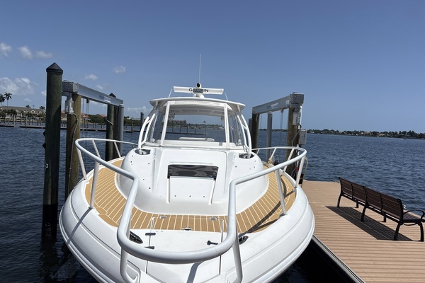37ft Intrepid Yacht For Sale