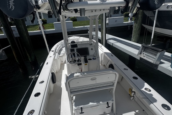 24ft Everglades Yacht For Sale
