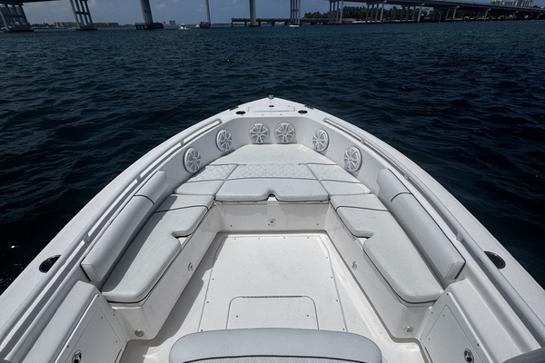 24ft Everglades Yacht For Sale