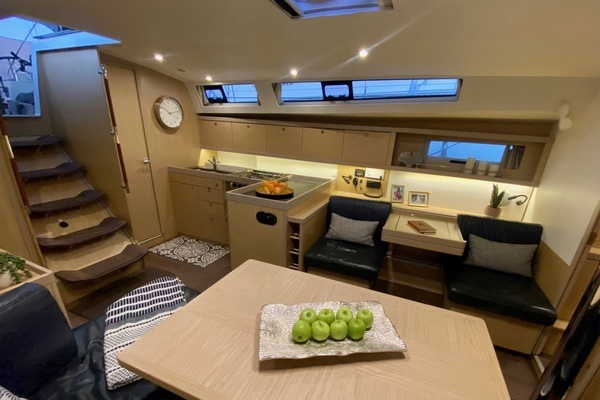 2017 Beneteau 45