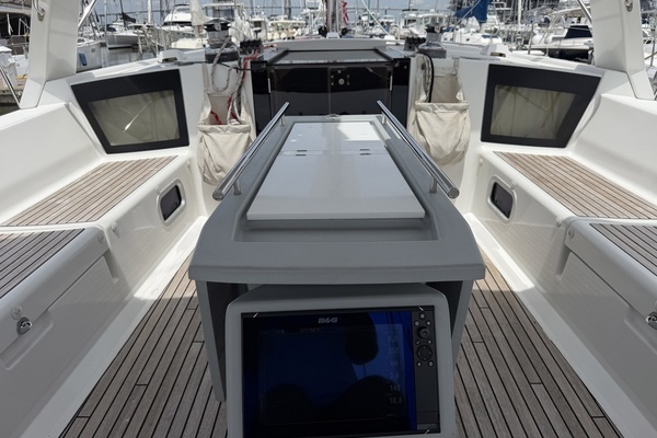 2017 Beneteau 45