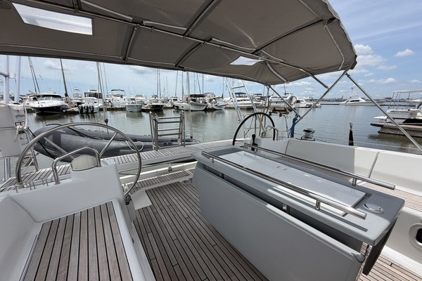 2017 Beneteau 45