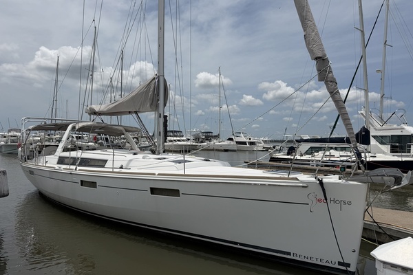 45ft Beneteau Yacht For Sale