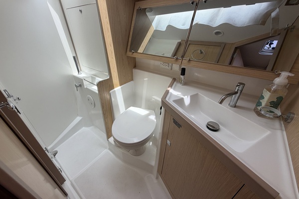 2017 Beneteau 45