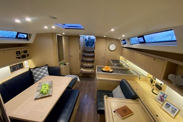 2017 Beneteau 45