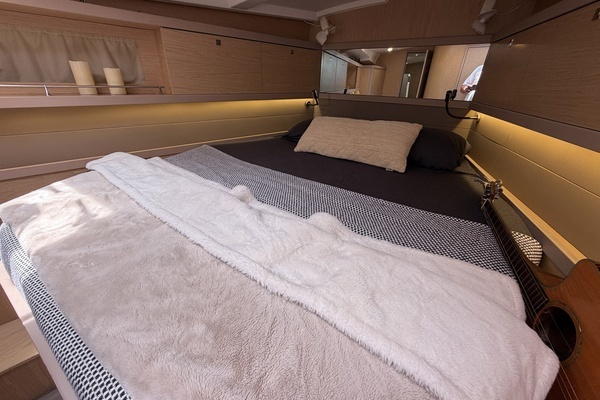 2017 Beneteau 45