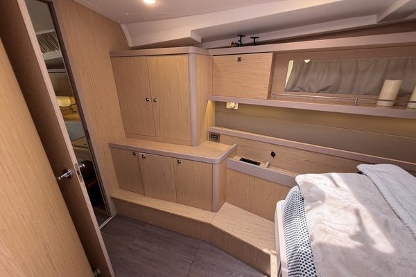 2017 Beneteau 45