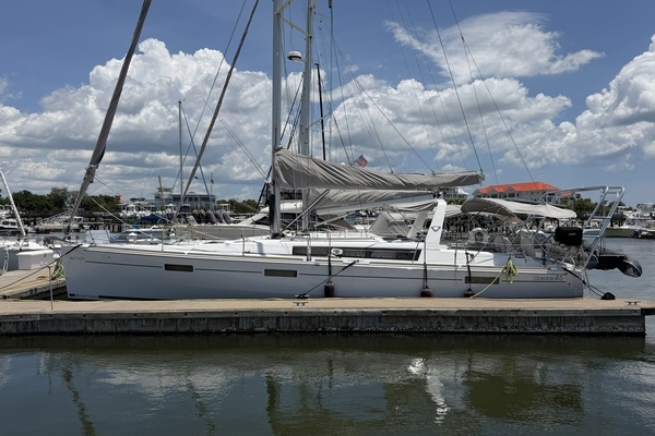 2017 Beneteau 45