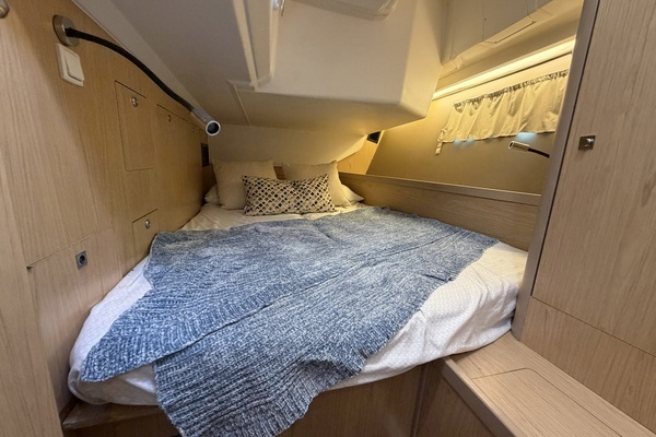 2017 Beneteau 45