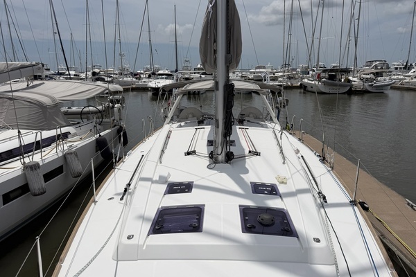 2017 Beneteau 45