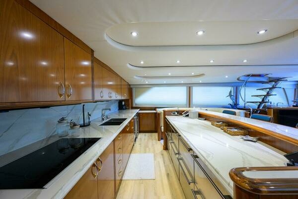 2004 Sea Force IX 82